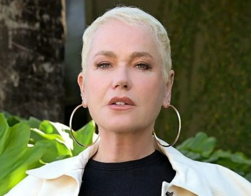 Xuxa recebe alta após cirurgia na coluna; boletim médico detalha procedimento e recuperação