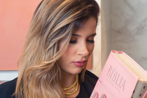 Tatiana Medeiros passa mal e pode ser internada em hospital de Teresina