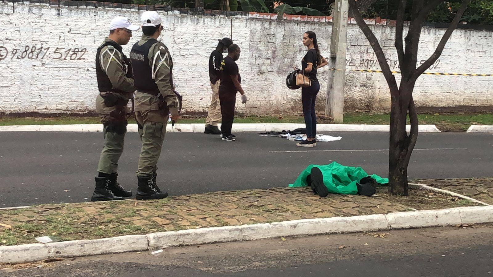 Homem Perde O Controle De Motocicleta E Morre Na Avenida Dom Severino