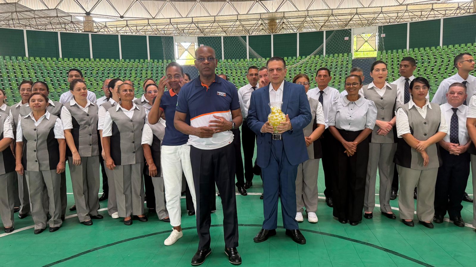 Deputado Gessivaldo Isaías participa de evento Família ao Pé da Cruz