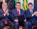 Governo empossa novos secretários de Saúde e Segurança Pública