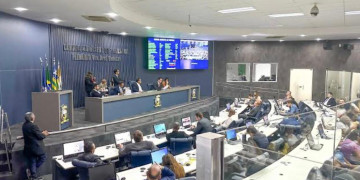 Câmara de Teresina aprova reajuste de 5,35% e novo modelo de pagamento do 13º
