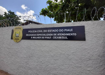 Delegacias para  Mulheres