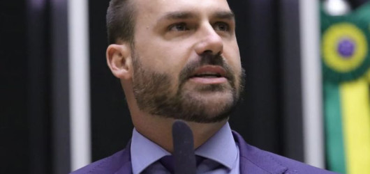 Eduardo Bolsonaro é condenado e perde cargo na Polícia Federal