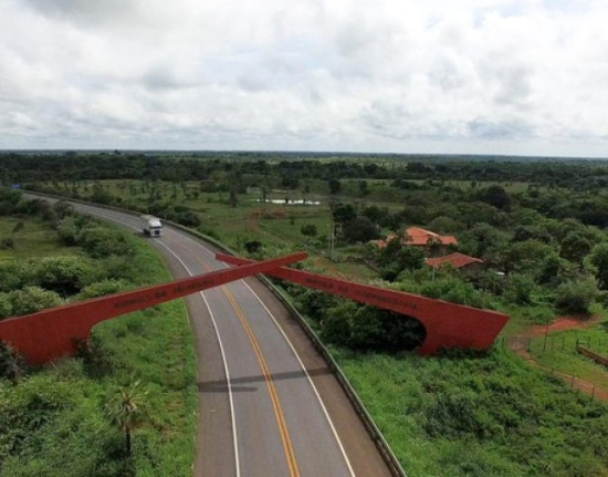 Professora morre em acidente na BR-343 em Campo Maior; criança fica gravemente ferida