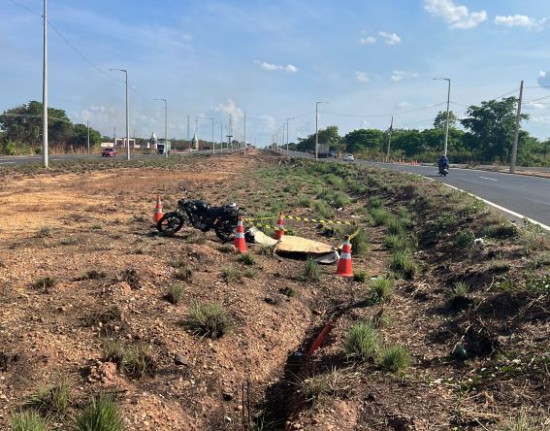 Pai morre em acidente de moto ao buscar filha no trabalho em Teresina