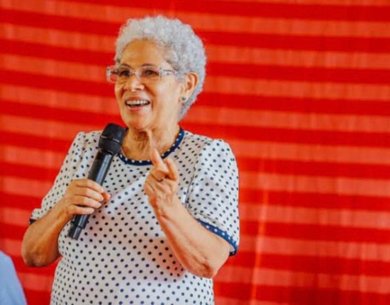 Regina Sousa defende mais mulheres no poder e relembra episódio no Senado