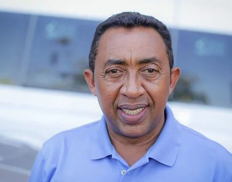 Na casa de Ciro, oposição sacramenta Joel Rodrigues para disputar o governo