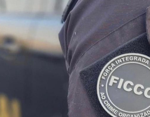 FICCO prende suspeitos ligados a facção e apreende armas e drogas em Parnaíba