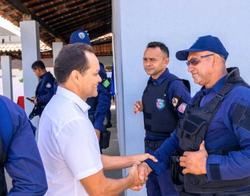 Prefeito Pedro Gomes sanciona lei que reajusta salário da Guarda Municipal