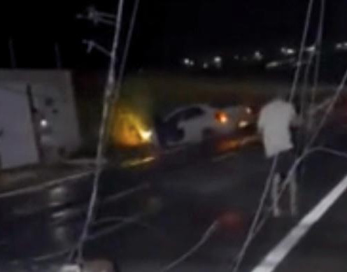 Motorista colide com poste e causa queda de sete postes em Uruçuí, Piauí
