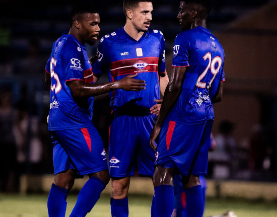 Piauí bate o Altos no Lindolfo Monteiro e sobe para a vice-liderança do Grupo A2