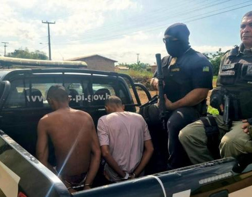 Dupla é presa por tráfico de drogas e posse ilegal de arma no Piauí