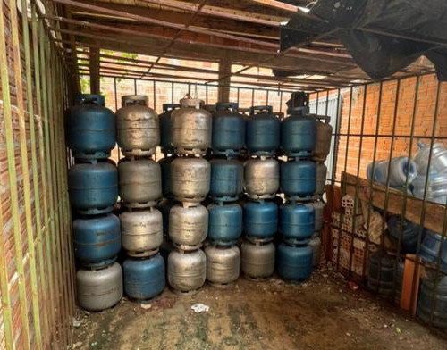 Procon apreende 338 botijões de gás vendidos de forma irregular no Norte do Piauí