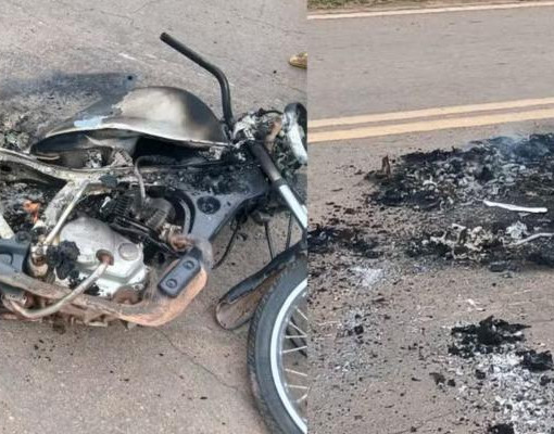 Moto pega fogo após motoqueiro ser atingido por fio de alta tensão rompido em Bom Jesus