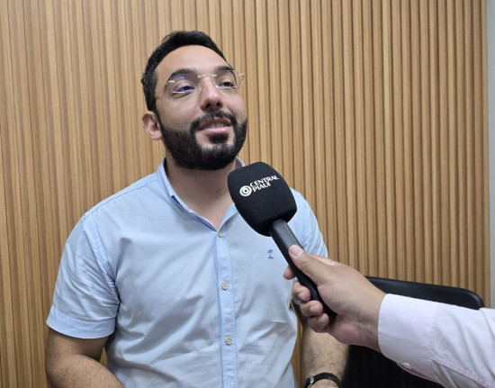 Pedido de impeachment contra prefeito de Parnaíba chega à Câmara