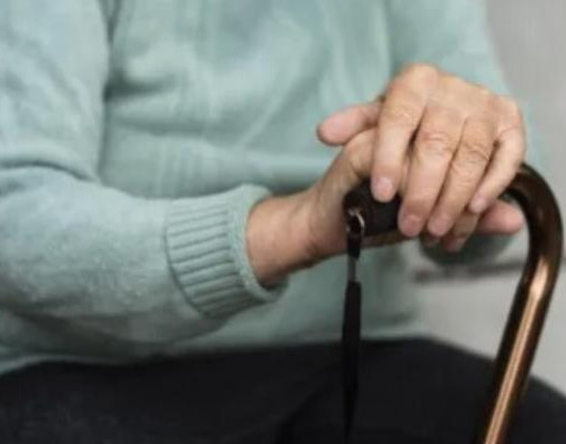 ENTRE NORMAIS E ANORMAIS