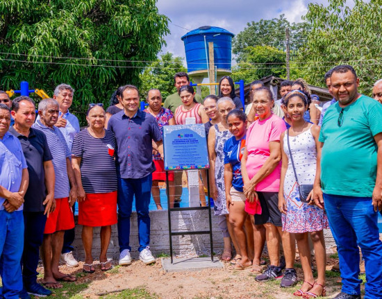 Prefeito Pedro Gomes entrega academia de saúde e anuncia reforma de posto em assentamento