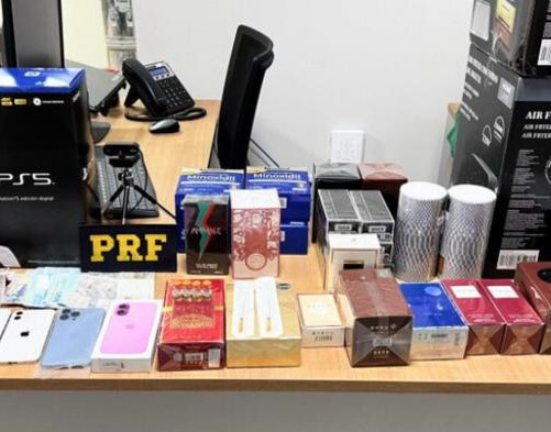 PRF apreende iPhones e remédio para emagrecer em carga irregular em Picos