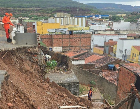 Defensoria e MP recomendam suspensão de cortes de água e energia em Picos