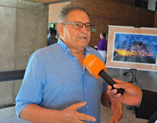 “Não me vendo e não me rendo”, afirma Francisco Juriti sobre disputa ao Karnak