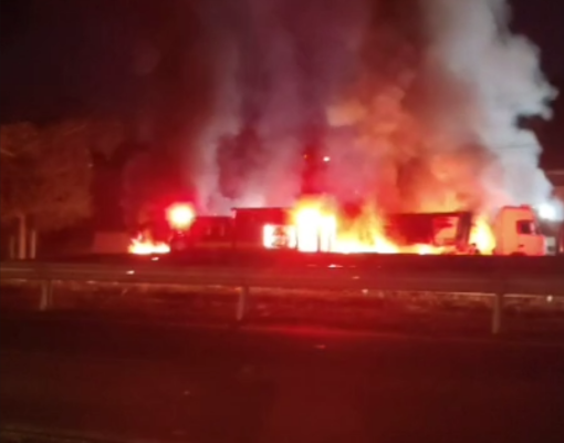 Caminhoneiro morre após caminhão encostar em fiação elétrica e pegar fogo em Teresina