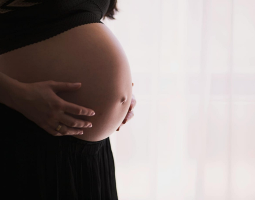 Inchaço na gravidez: o que acontece no corpo da gestante