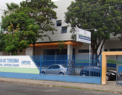 Família denuncia estupro de criança de 12 anos em escola de Teresina