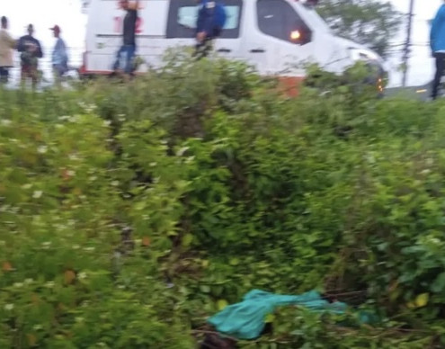 Motociclista morre e mulher ferida após perder controle e cair em Campo Maior