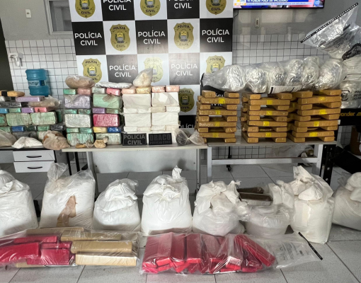 Policial fecha bases de distribuição de drogas e captura quatro pessoas em Parnaíba