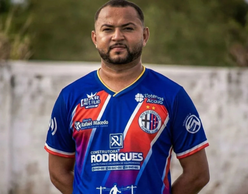 Jogador de futebol morre após moto sair da pista na BR-407 em Paulistana