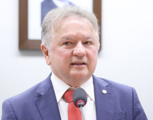 Merlong Solano é absolvido pela Justiça Federal em caso de peculato
