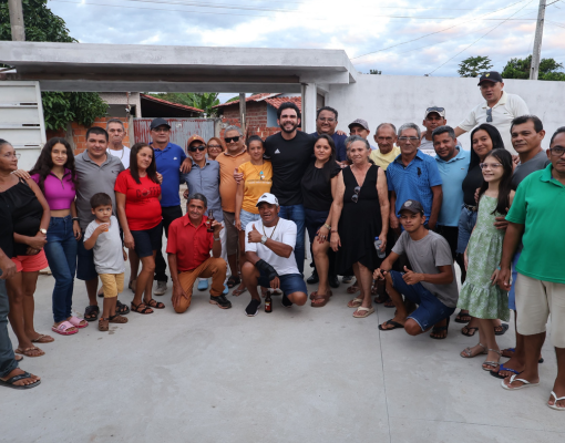 Deputado Dr. Marcus Kalume acompanha obra de calçamento em Lagoa de São Francisco