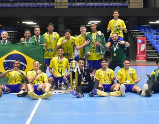 Equipe brasileira de handebol é campeã continental sob comando de piauiense