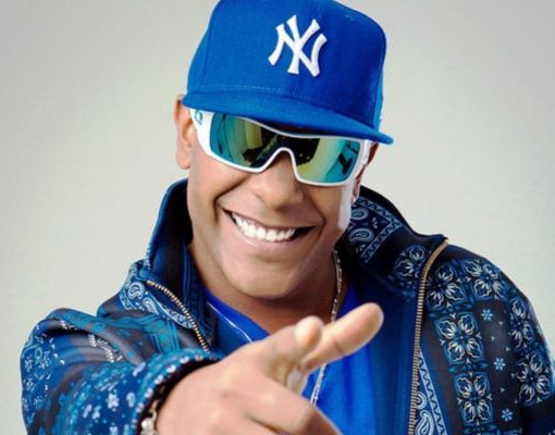 Vocalista do Psirico é internado às pressas e passa por cirurgia no coração