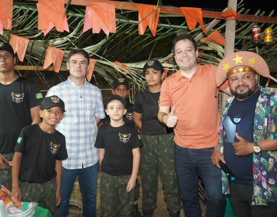 Deputado Severo Eulálio prestigia festejos juninos em duas comunidades da capital