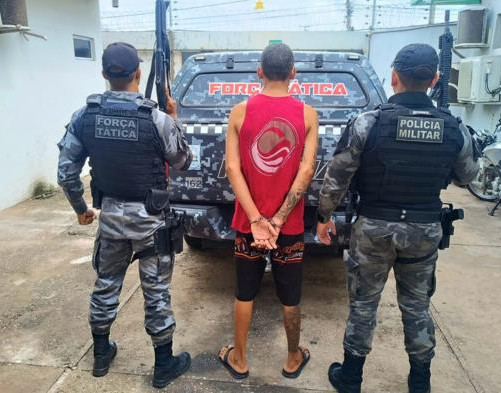 Homem é preso com maconha, cocaína e mais de R$ 1,2 mil em dinheiro