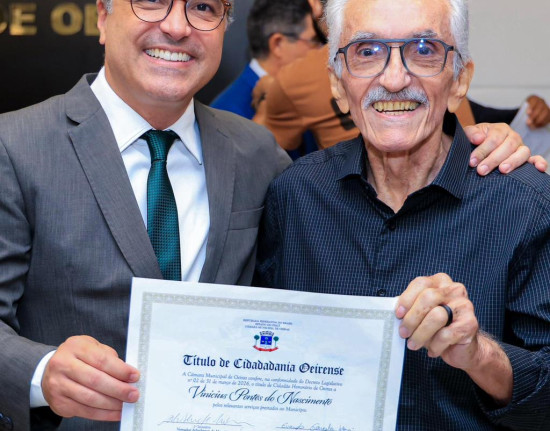 Dr. Vinicius recebe Título de Cidadão Oeirense e reforça compromisso com o município