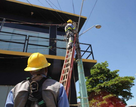 Bairros da Zona Sul ficam sem energia para manutenção nesta segunda (11)