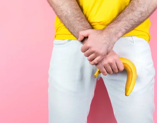 Falta de sexo pode fazer o pênis encolher? Especialista explica