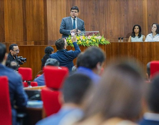 Deputados aprovam empréstimo de R$ 3,25 bilhões para governo do Piauí pagar outra dívida