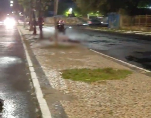 Homem morre após perder controle de motocicleta na Avenida Maranhão