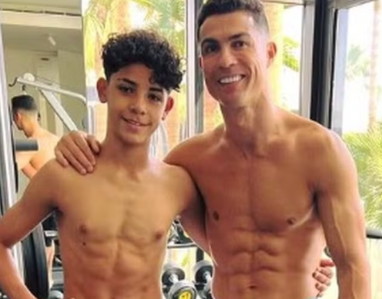 Em entrevista no Youtube, Cristiano Ronaldo não descarta jogar com próprio filho