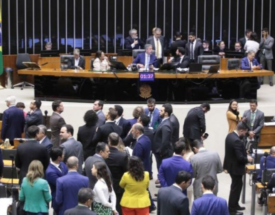 PEC do pacote fiscal é aprovada pelo Senado