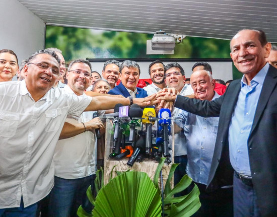 Bandeira agradece Wellington Dias por indicação à vice e declara “lealdade” ao ministro