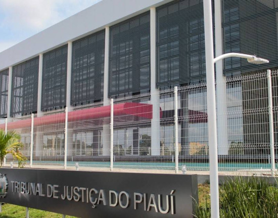 Dois homens são condenados a mais de 20 anos por matar venezuelano no Piauí