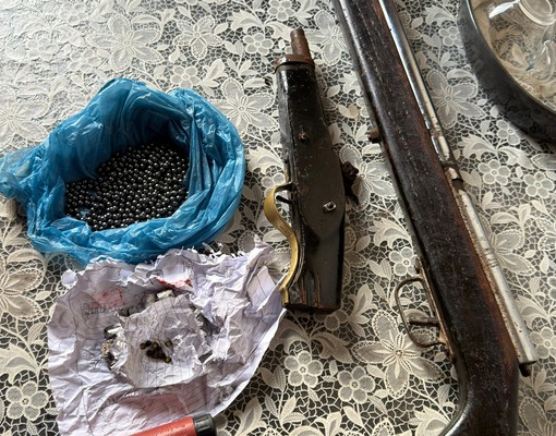 Suspeitos de tráfico e apoio a facção são alvo de operação em Demerval Lobão