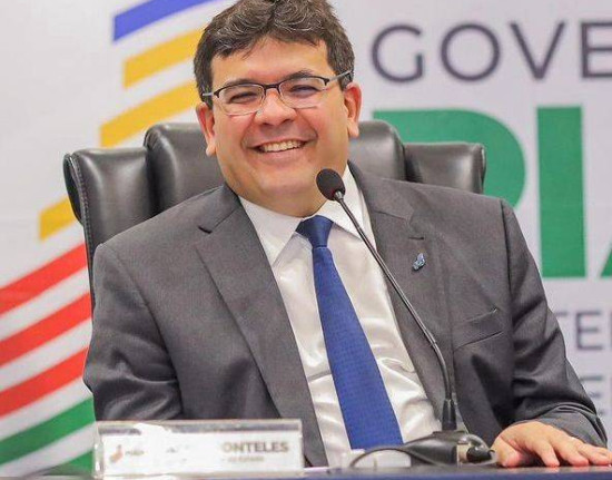 Rafael Fonteles sanciona lei que cria programa contra jogos de azar nas escolas do Piauí