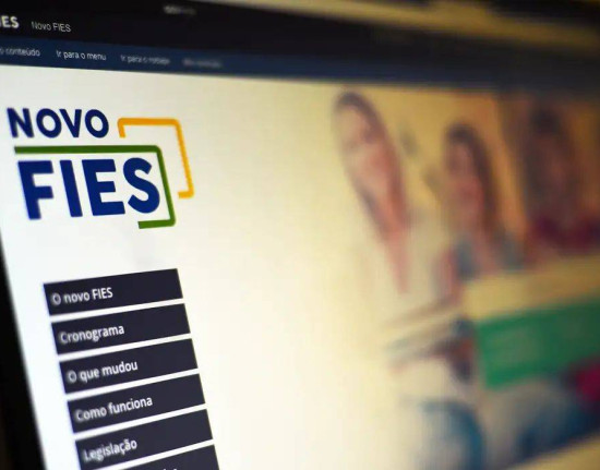 Estudantes já podem renegociar dívidas do Fies com abatimento de até 99%