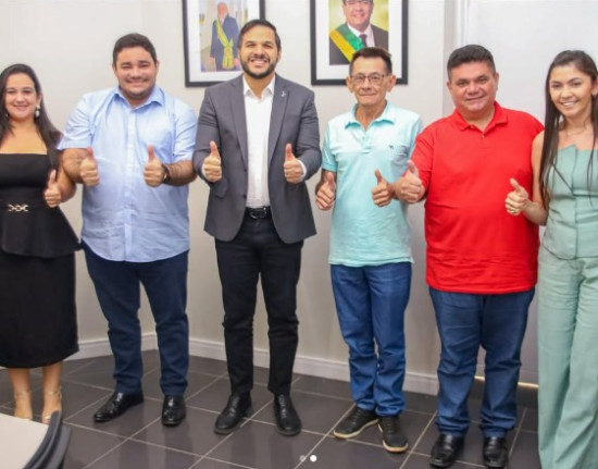 Fábio Xavier coloca prefeitos na roda e fortalece pré-candidatura de Bandeira